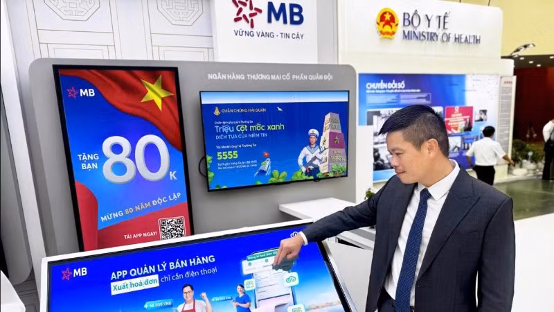 MB giới thiệu các giải pháp tài chính số trong khuôn khổ Triển lãm.