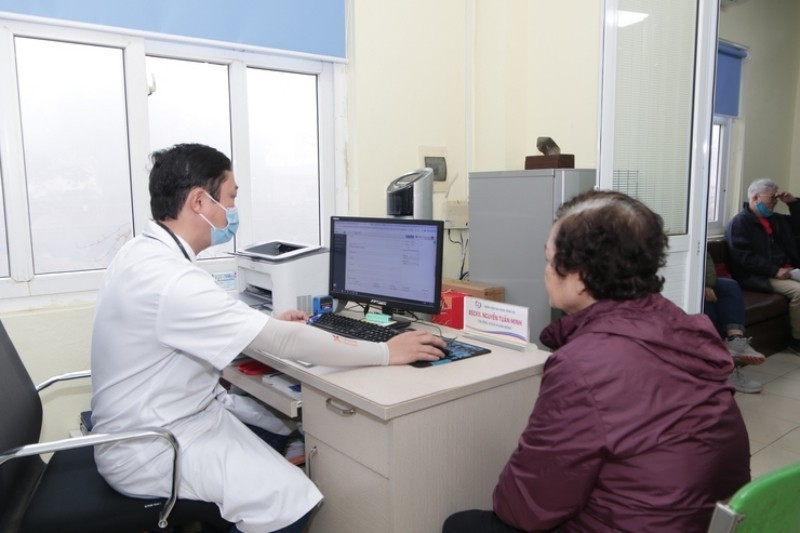 Bệnh án điện tử giúp thuận tiện lưu trữ, tra cứu thông tin sức khỏe người bệnh. dong-da.jpg
