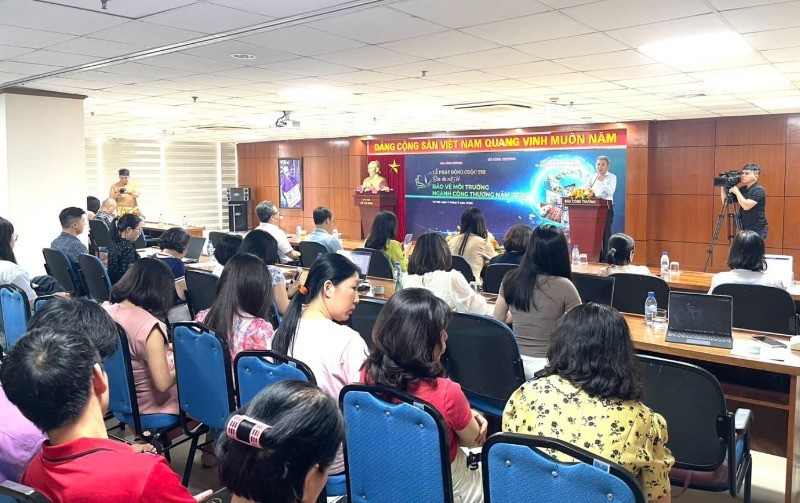 Lễ phát động Cuộc thi báo chí viết về bảo vệ môi trường ngành công thương năm 2025. (Ảnh: KIM DUNG)