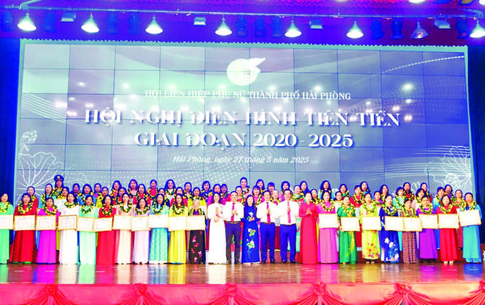 Hải Phòng tôn vinh 70 điển hình phụ nữ tiên tiến giai đoạn 2020-2025. hp-phu-nu.jpg