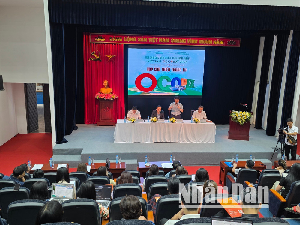 Buổi họp báo thông tin về Hội chợ các sản phẩm OCOP xuất khẩu” . (VIETNAM OCOPEX 2025) 20250723-143513-6753.jpg