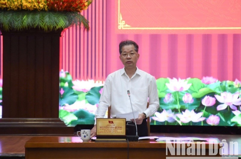 Bí thư Thành ủy Đà Nẵng Nguyễn Văn Quảng phát biểu khai mạc phiên họp. (Ảnh: ANH ĐÀO) 0abc5ef68f0939576018-5851.jpg