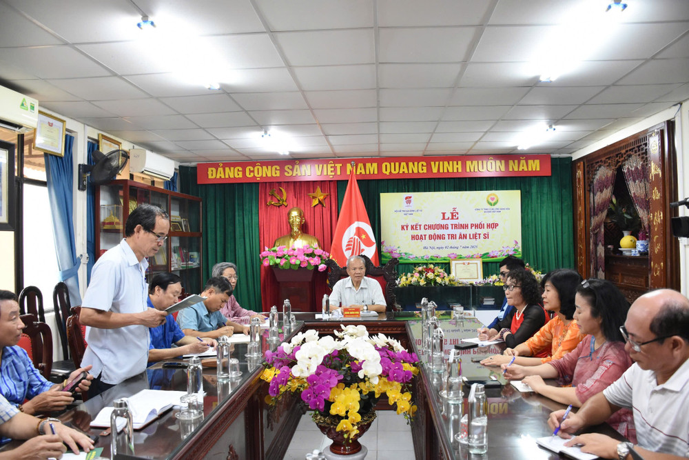 Các đại biểu tham dự buổi lễ ký kết. ct-kk.jpg