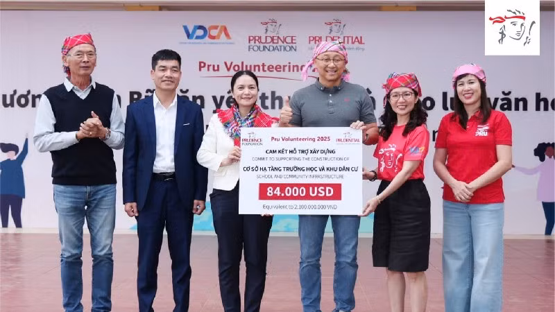 Prudential cam kết hỗ trợ xây dựng cơ sở hạ tầng trường học và khu dân cư lên đến 84 nghìn USD (tương đương 2,1 tỷ đồng).