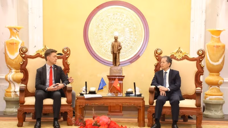 Chánh án Tòa án nhân dân tối cao tiếp Đại sứ Liên minh châu Âu (EU) tại Việt Nam.
