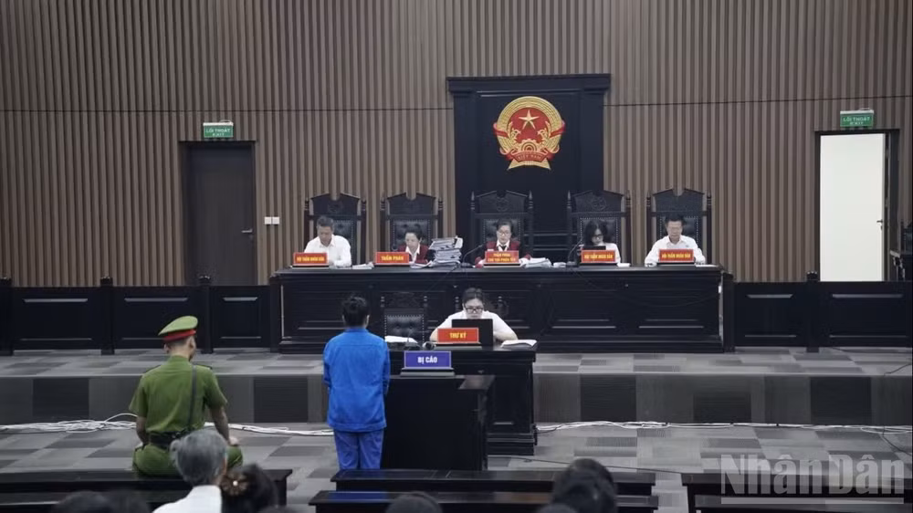 Quang cảnh phiên tòa.