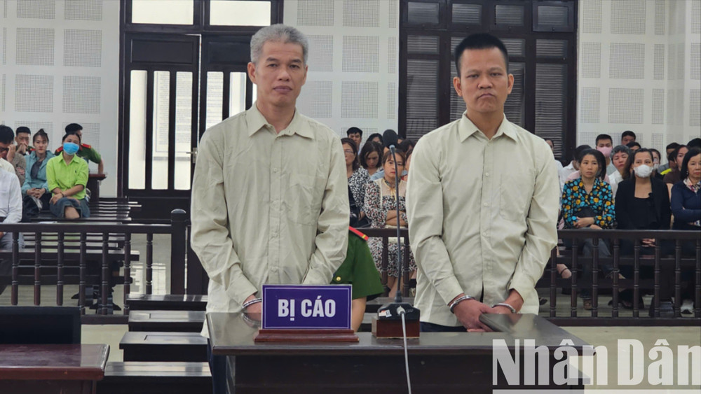 Nguyễn Thái Điền và Đào Nguyên Nghị tại phiên tòa. (Ảnh: AD)