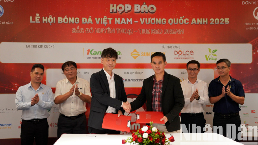 Lễ hội Bóng đá Việt Nam-Vương quốc Anh Năm 2025 nhận được sự đồng hành của nhiều doanh nghiệp trong và ngoài nước. 0a899ef401cdb593ecdc-8668.jpg
