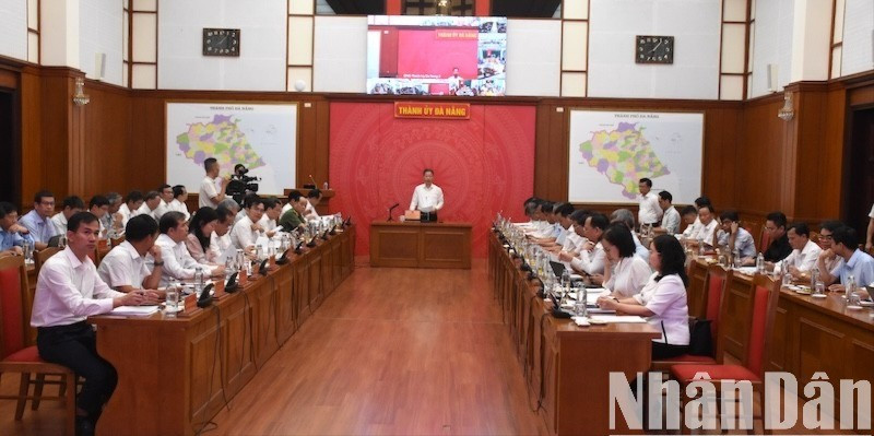 Nhiều đề xuất, kiến nghị của các xã vùng sâu, vùng xa của thành phố Đà Nẵng được tháo gỡ tại hội nghị, ngày 9/7. (Ảnh: ANH ĐÀO) tc-1-1297.jpg