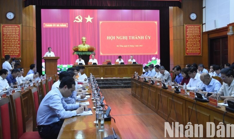 Quang cảnh hội nghị sáng ngày 3/7. (Ảnh: ANH ĐÀO) dsc-1075-7119.jpg