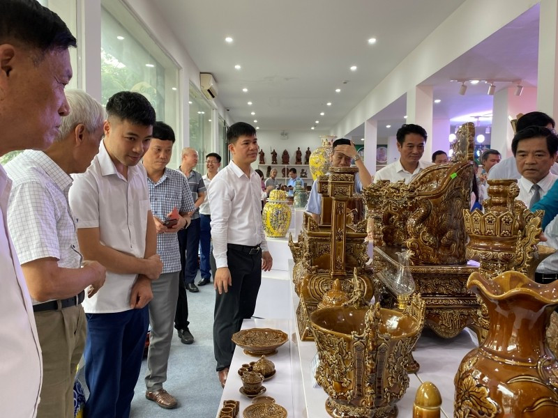 Ngành gốm sứ có nhu cầu lớn về nguồn cung nguyên liệu đầu vào. tcm2.jpg