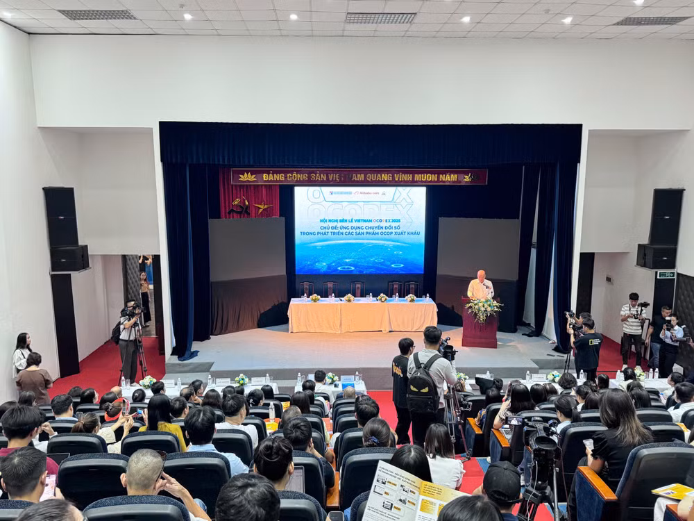 hoi-nghi18.jpg