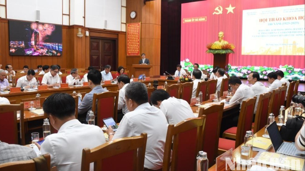Nhiều ý kiến tâm huyết của các nhà nghiên cứu, nhà báo lão thành được gửi gắm tại hội thảo. (Ảnh: ANH ĐÀO) toan-canh-1-825.jpg