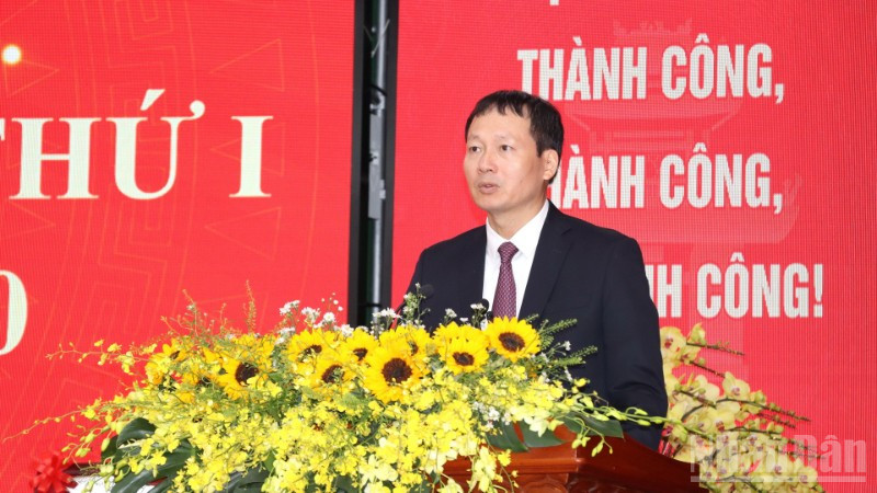Đồng chí Vũ Hồng Văn, Bí thư Tỉnh ủy Đồng Nai phát biểu chỉ đạo tại đại hội. ndo_br_4-resize-1399.jpg