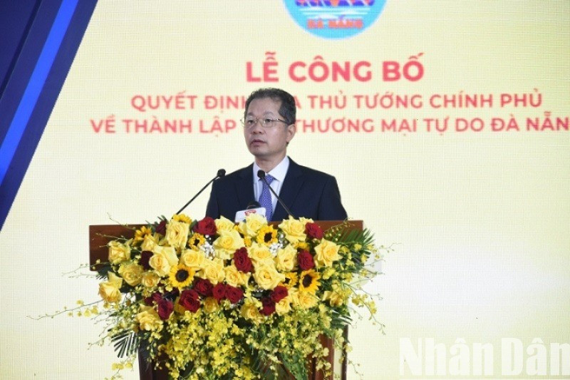 Bí thư Thành ủy Đà Nẵng phát biểu tại buổi lễ (Ảnh: ANH ĐÀO) dsc-0411-1174.jpg