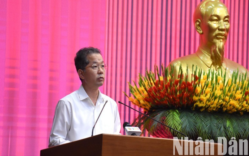 Bí thư Thành ủy Đà Nẵng Nguyễn Văn Quảng phát biểu tại hội nghị. (Ảnh: ANH ĐÀO) a-quang-3388.jpg