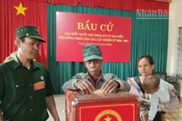 Cử tri xã biên giới Bù Gia Mập, tỉnh Đồng Nai bỏ phiếu bầu cử đại biểu Quốc hội khóa XVI và đại biểu Hội đồng nhân dân các cấp nhiệm kỳ 2026-2031.