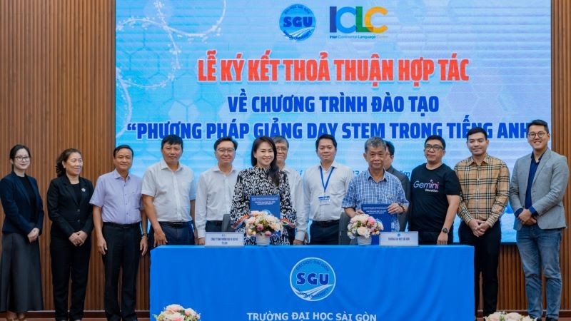 Trường đại học Sài Gòn ký kết Biên bản thỏa thuận hợp tác tổ chức chương trình đào tạo “Phương pháp Giảng dạy STEM trong tiếng Anh”.