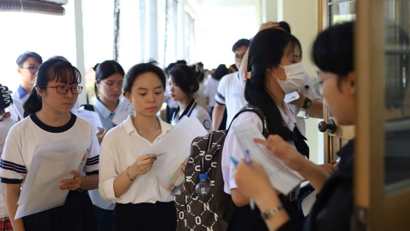 Thí sinh tham gia Kỳ thi V-ACT năm 2025