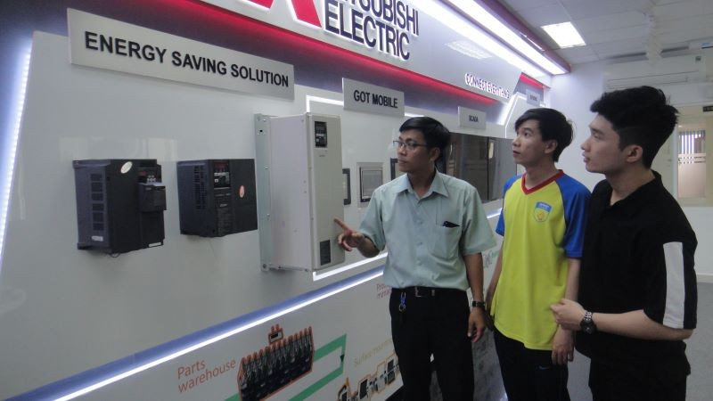 Đào tạo nguồn nhân lực tự động hóa tại Khu Công nghệ cao Thành phố Hồ Chí Minh.