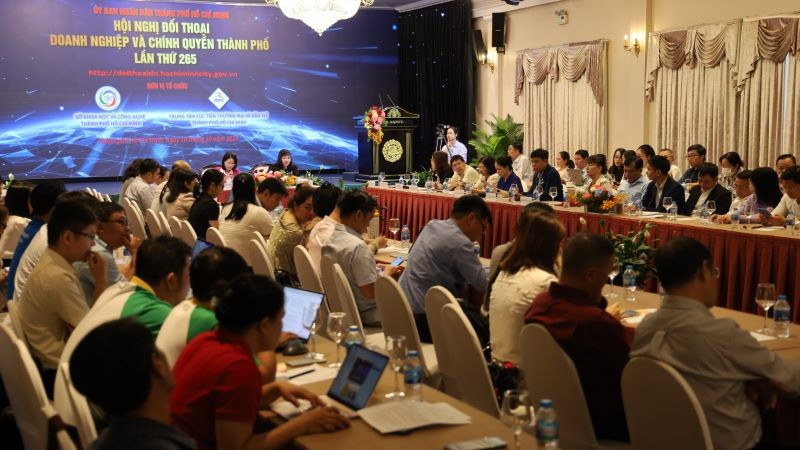 Quang cảnh hội nghị.