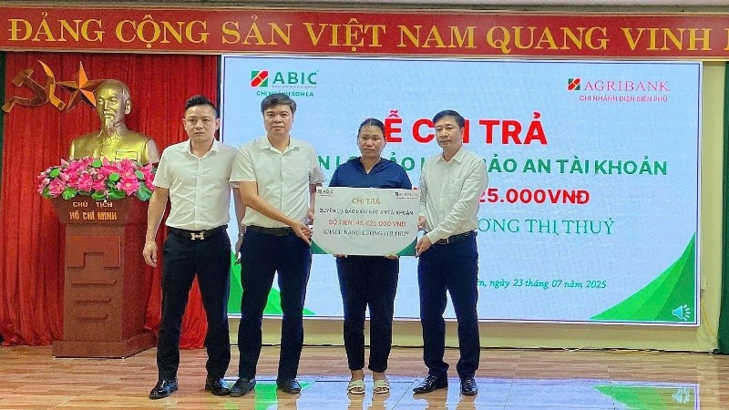 Các sản phẩm bảo hiểm nhằm giúp khách hàng giảm thiểu gánh nặng rủi ro.