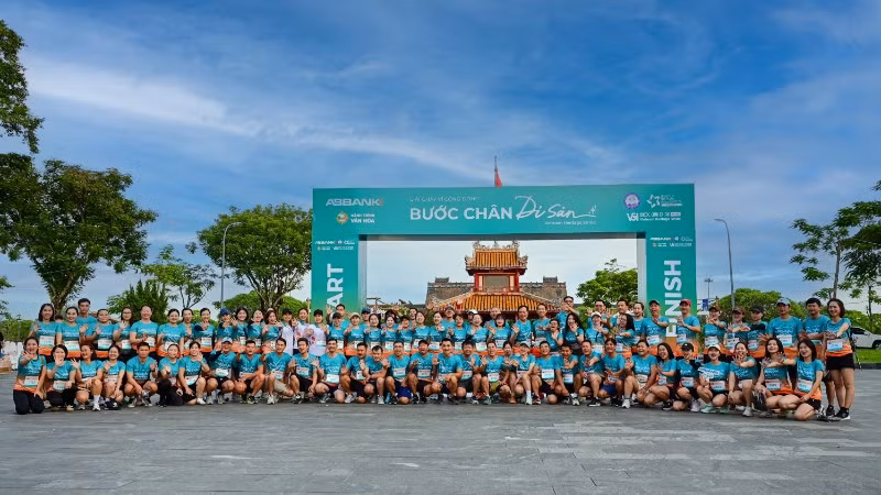 Chuỗi giải chạy cộng đồng “Bước chân Di sản” offline được ABBANK phát động tại các địa danh di sản tiêu biểu của đất nước ở 3 miền bắc–trung–nam.