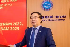 Phó Giáo sư, Tiến sĩ Trần Xuân Trường, Hiệu trưởng Trường đại học Mỏ-Địa chất