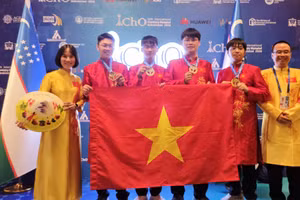 Đội tuyển quốc gia Việt Nam đạt 4 Huy chương Vàng Olympic Hóa học quốc tế năm 2026.