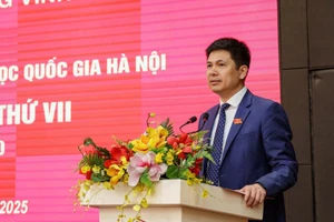 Phó Giáo sư, Tiến sĩ Nguyễn Hiệu điều hành hoạt động của Đại học Quốc gia Hà Nội từ ngày 27/2.