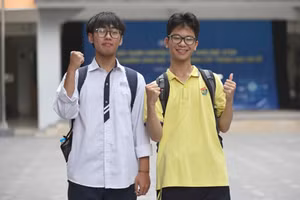 Thí sinh trong buổi thi các môn tự chọn, Kỳ thi tốt nghiệp THPT năm 2025 (Ảnh: ĐẠI THẮNG)