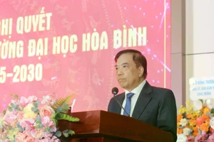 Phó Giáo sư, Tiến sĩ Bùi Anh Tuấn, Hiệu trưởng Trường đại học Hòa Bình nhiệm kỳ 2025-2030 (Ảnh: Trường đại học Hòa Bình)