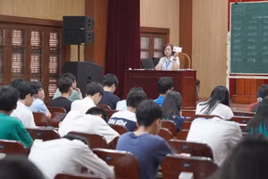 Kỳ thi tuyển sinh vào lớp 10 năm học 2026-2027 của Trường trung học phổ thông chuyên Khoa học Tự nhiên (Ảnh: HUS)