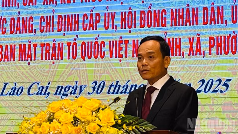 Đồng chí Trần Lưu Quang phát biểu tại buổi lễ. (Ảnh: THANH SƠN)