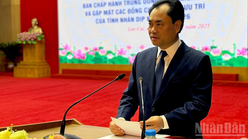 Bí thư Tỉnh ủy Trịnh Việt Hùng phát biểu tại hội nghị. (Ảnh: THANH SƠN)