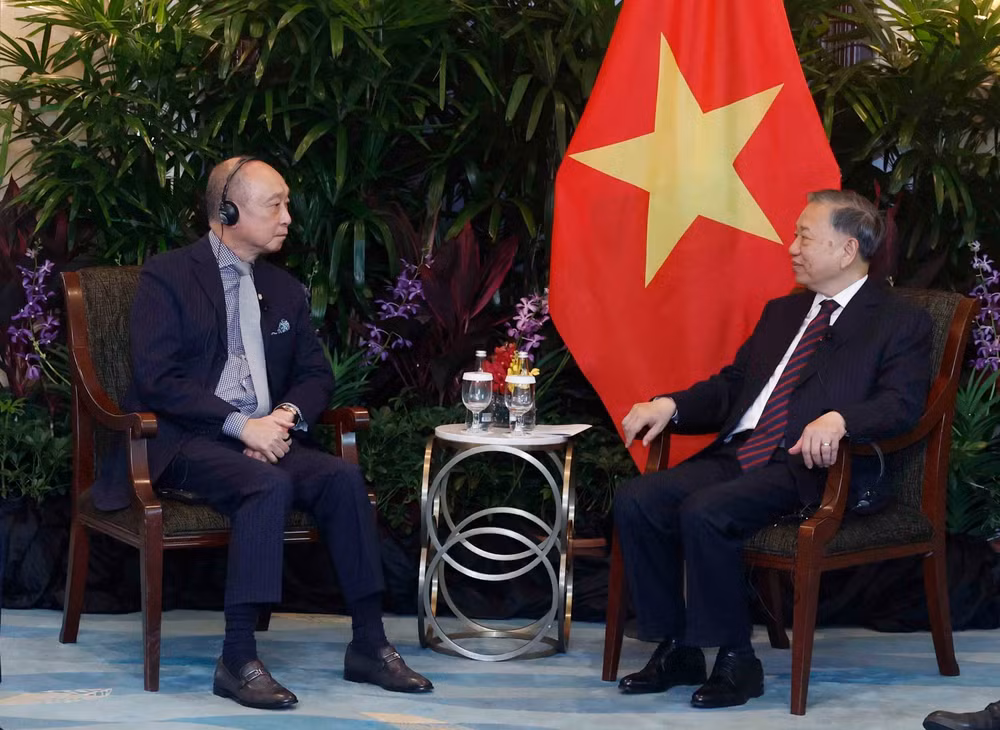 vna-potal-tong-bi-thu-chu-tich-nuoc-tiep-lanh-dao-mot-so-doanh-nghiep-lon-cua-singapore-8795022.jpg