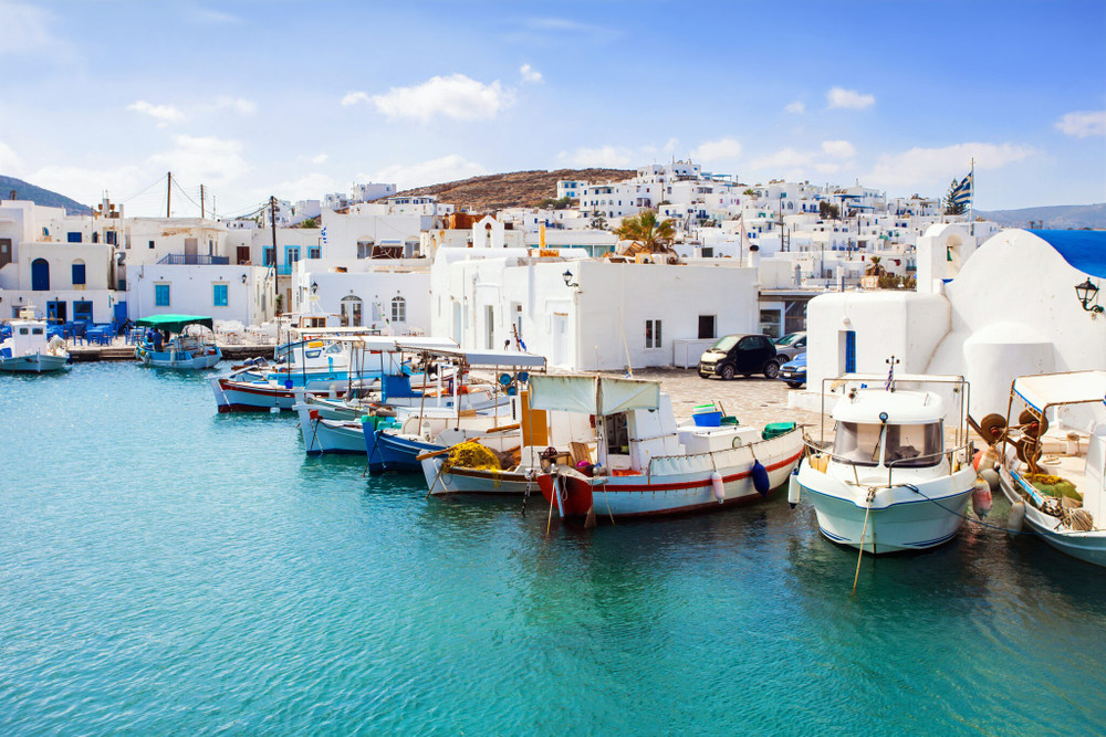 Paros, Hy Lạp. (Ảnh: Booking.com) paros-hy-lap-2.jpg