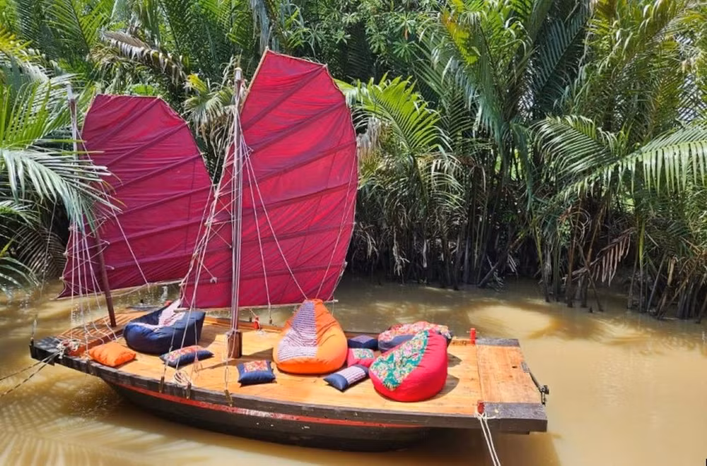 kham-pha-ben-tre-bang-thuyen-buom.jpg