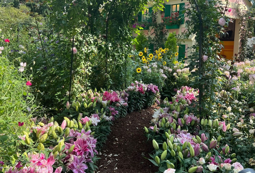 Không gian xanh với đa dạng thực vật luôn là hướng phát triển bền vững (Ảnh: Khánh Linh)