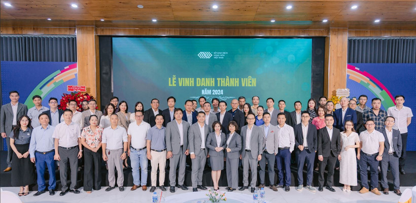 Lễ Vinh danh Thành viên xuất sắc năm 2024, sự kiện có ý nghĩa đặc biệt khi diễn ra ngay trước thềm kỷ niệm 15 năm thành lập MXV (2010-2025).
