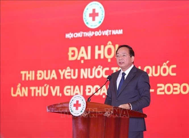 Bí thư Trung ương Đảng, Trưởng ban Tuyên giáo và Dân vận Trung ương Trịnh Văn Quyết phát biểu tại hội nghị. 