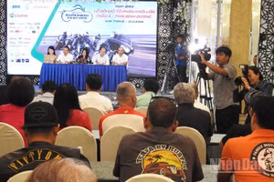 Quang cảnh buổi họp báo. (Ảnh: NGUYỄN TRUNG).