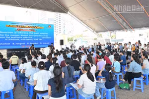 Quang cảnh khai mạc ngày hội. (Ảnh VTC)