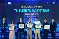 Trao giải cho Top 5 Tài năng AI Việt của AI Awards 2025. (Ảnh: TL)