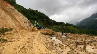Đoạn đường sạt lở trên Quốc lộ 4D - nơi anh Nguyễn Văn Cường bị nạn.