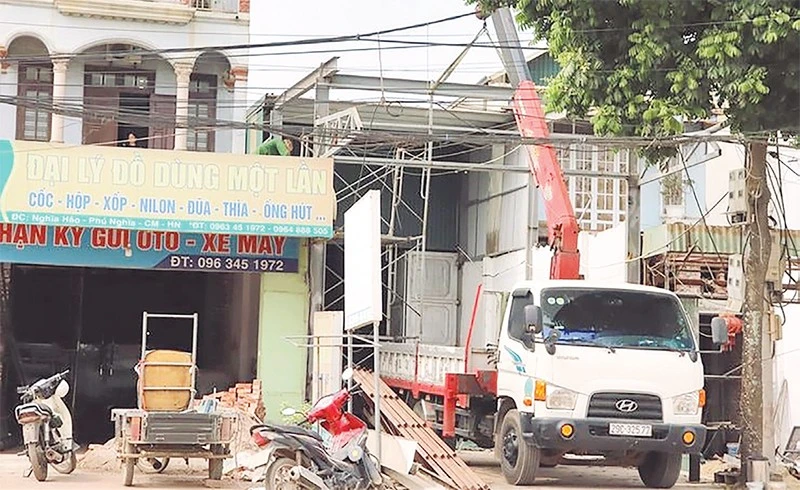 Người dân Phú Nghĩa tự nguyện giải phóng mặt bằng cho dự án nâng cấp Quốc lộ 6