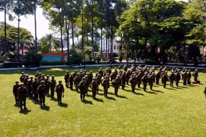 Trung đoàn Gia Định huấn luyện sẵn sàng chiến đấu.