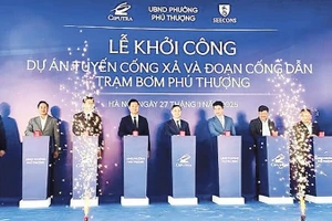 Lãnh đạo phường Phú Thượng khởi công dự án tuyến cống xả và đoạn cống dẫn Trạm bơm Phú Thượng, phấn đấu đưa vào sử dụng trong tháng 5/2026.
