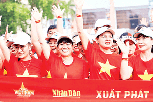 Một tỷ bước chân cùng tiến vào kỷ nguyên mới