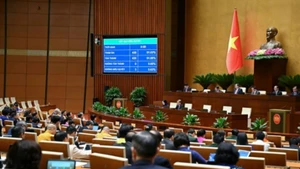 Quốc hội Khoá XV bấm nút thông qua Luật Khoa học, Công nghệ và Đổi mới sáng tạo. (Ảnh: QUỐC HỘI)